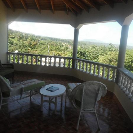 Classique International in Dominica Marigot Extérieur photo