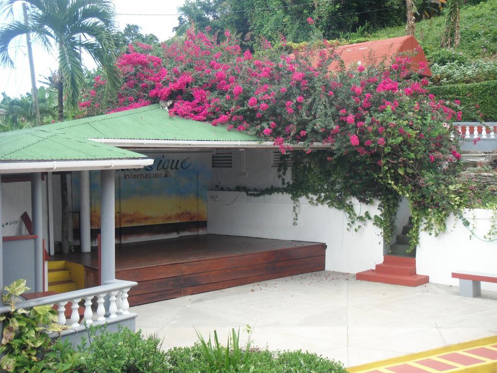 Classique International in Dominica Marigot Extérieur photo