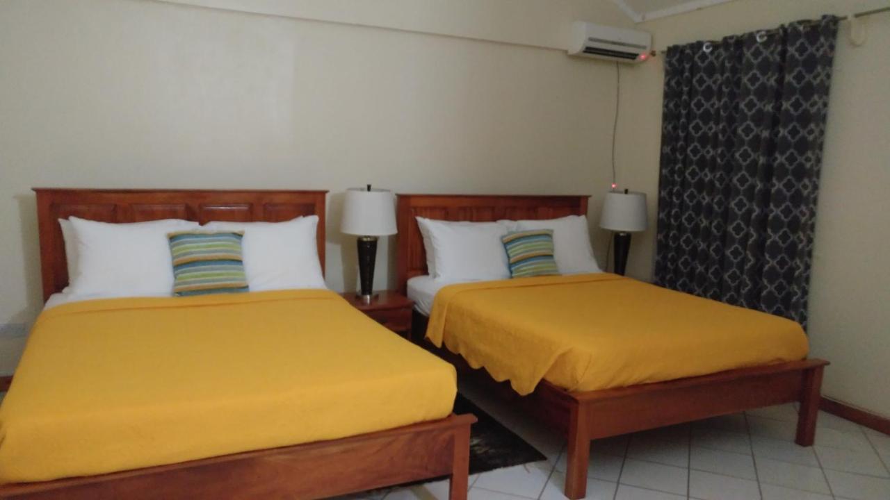 Classique International in Dominica Marigot Extérieur photo